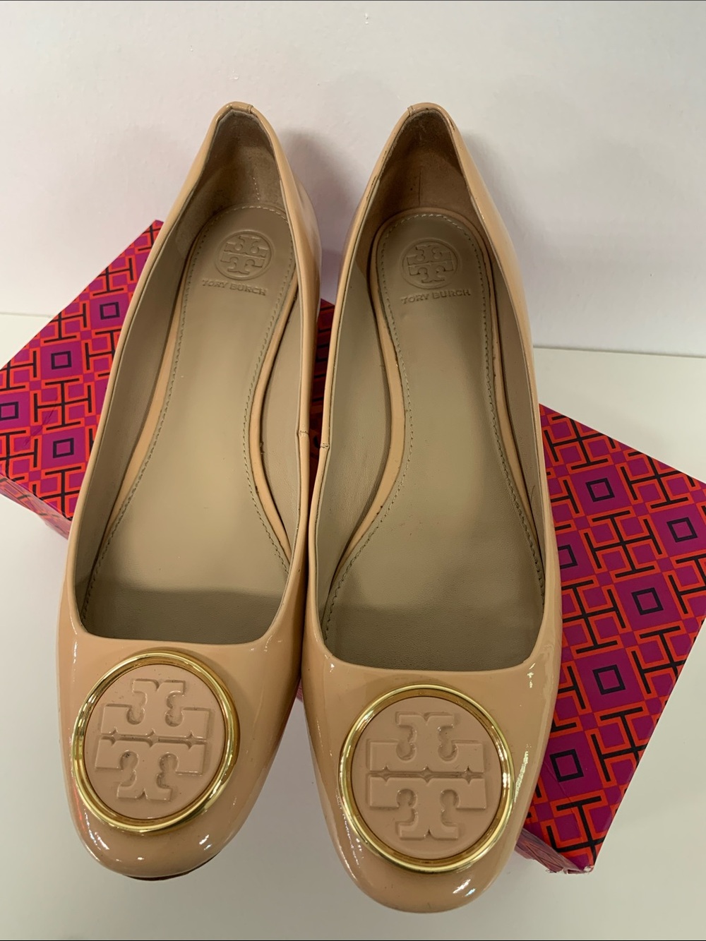Tory Burch Twiggie Pump Super Soft Patent Leather Light Oak Color Size 9